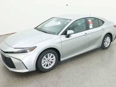 New 2026 Toyota Camry LE w/ Convenience Package