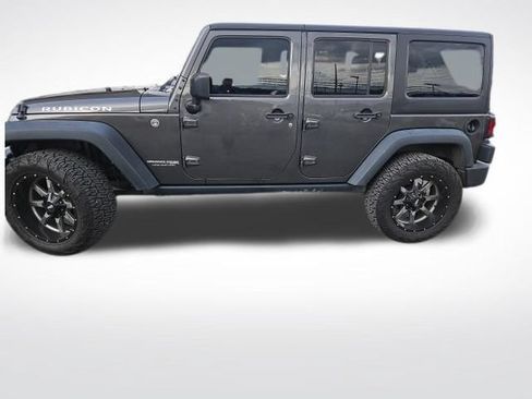 Used 2018 Jeep Wrangler Unlimited Rubicon w/ Cold Weather Group AWD/4WD image 6