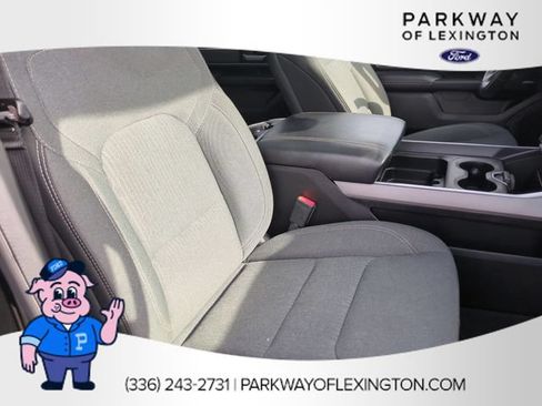 Used 2022 RAM 1500 Big Horn AWD/4WD image 34