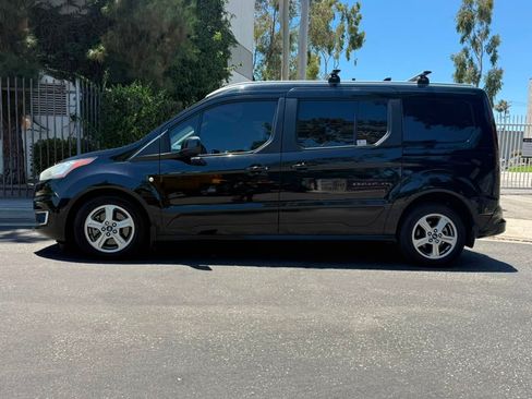 Used 2019 Ford Transit Connect Titanium w/ Titanium Premium Package FWD image 5
