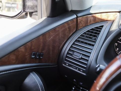 Used 2018 INFINITI QX80 4WD w/ Driver Assistance Package image 40