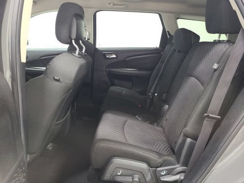 Used 2020 Dodge Journey SE FWD image 14