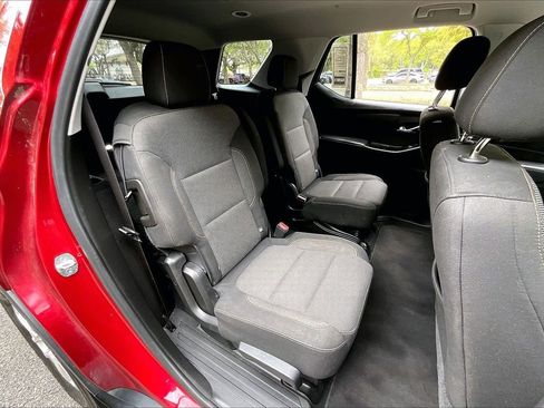 Used 2019 Chevrolet Traverse LT image 22