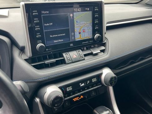 Used 2020 Toyota RAV4 XSE w/ XSE Grade Weather Package AWD/4WD image 16