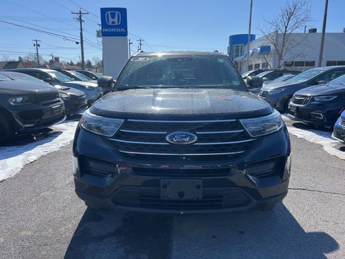 Used 2020 Ford Explorer XLT w/ Comfort Package image 8