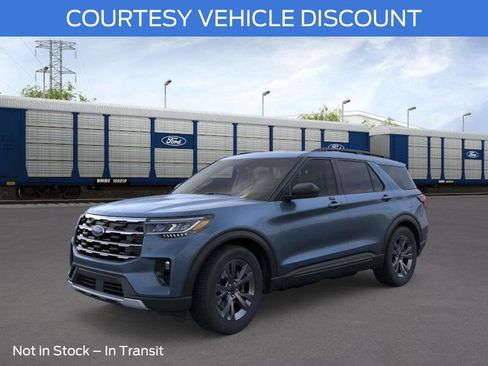 New 2026 Ford Explorer Active w/ Active Comfort Package AWD/4WD image 1