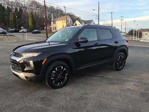 Used 2022 Chevrolet TrailBlazer LT w/ Convenience Package image 5