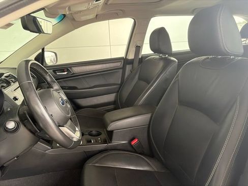 Used 2019 Subaru Outback 3.6R Limited AWD/4WD image 5