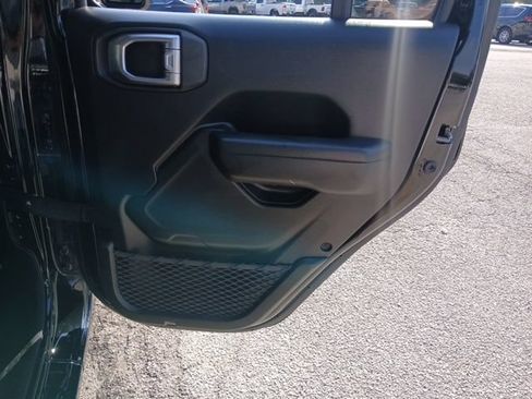 Used 2024 Jeep Wrangler Unlimited Sport AWD/4WD image 23