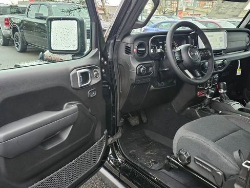 New 2026 Jeep Gladiator Rubicon image 18