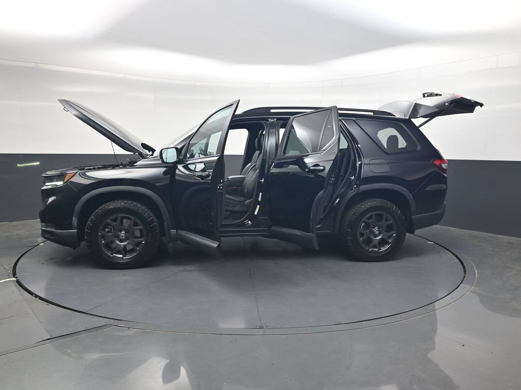 Used 2023 Honda Pilot TrailSport image 49