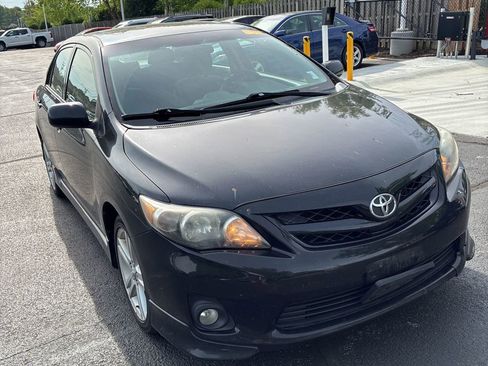 Used 2013 Toyota Corolla S w/ Premium Pkg FWD image 2