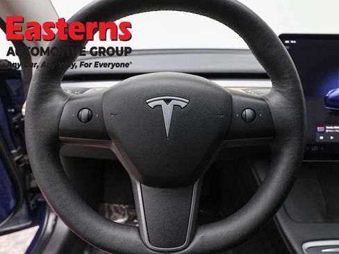 Used 2023 Tesla Model 3 Standard Range RWD image 10