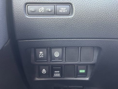 Used 2017 Nissan Rogue Sport SL w/ SL Premium Package image 25