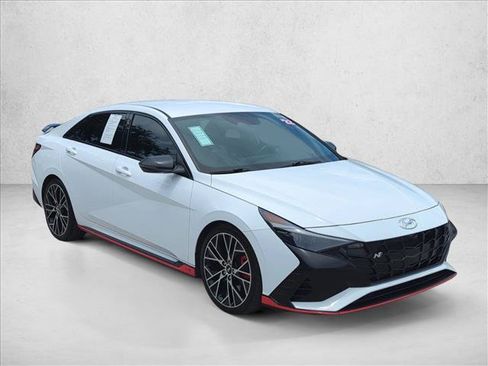 Used 2022 Hyundai Elantra N FWD image 3