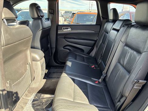 Used 2014 Jeep Grand Cherokee Limited image 24