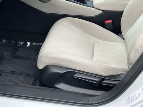 Used 2025 Honda Accord LX image 17