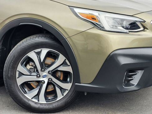 Used 2022 Subaru Outback Limited AWD/4WD image 5