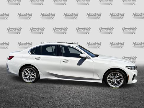 Used 2025 BMW 330i Sedan w/ Premium Package RWD image 10