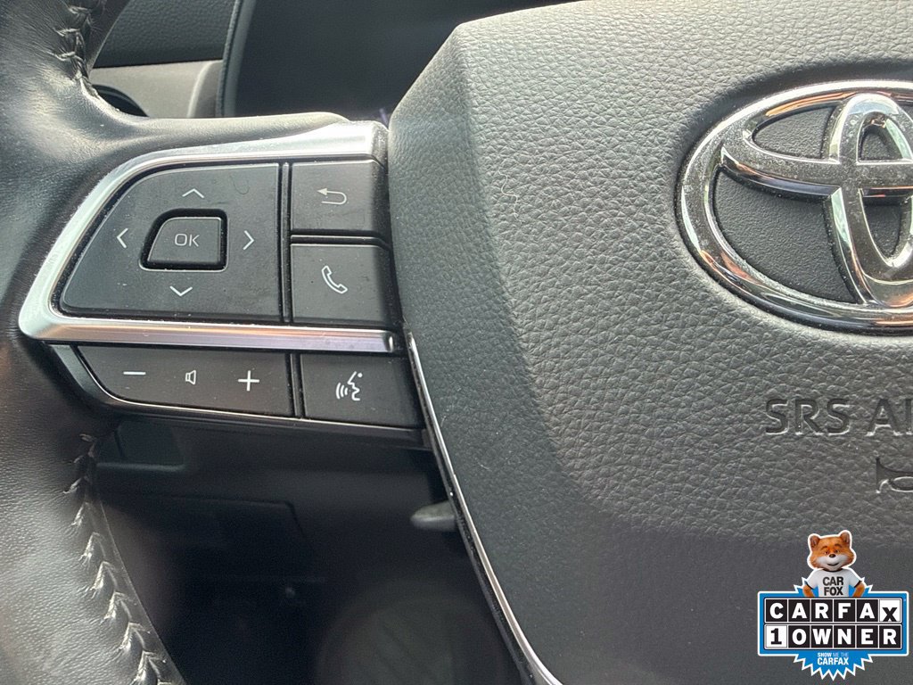 Used 2021 Toyota Highlander LE FWD image 19