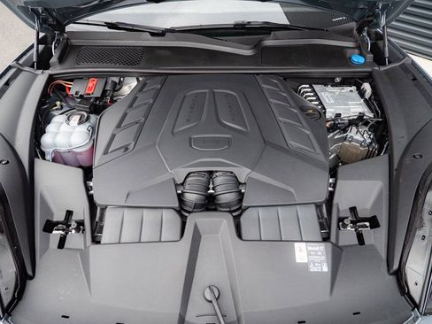 Used 2026 Porsche Cayenne S image 37