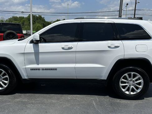 Used 2021 Jeep Grand Cherokee Laredo X AWD/4WD image 10