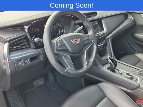 Used 2023 Cadillac XT5 Luxury AWD/4WD image 2