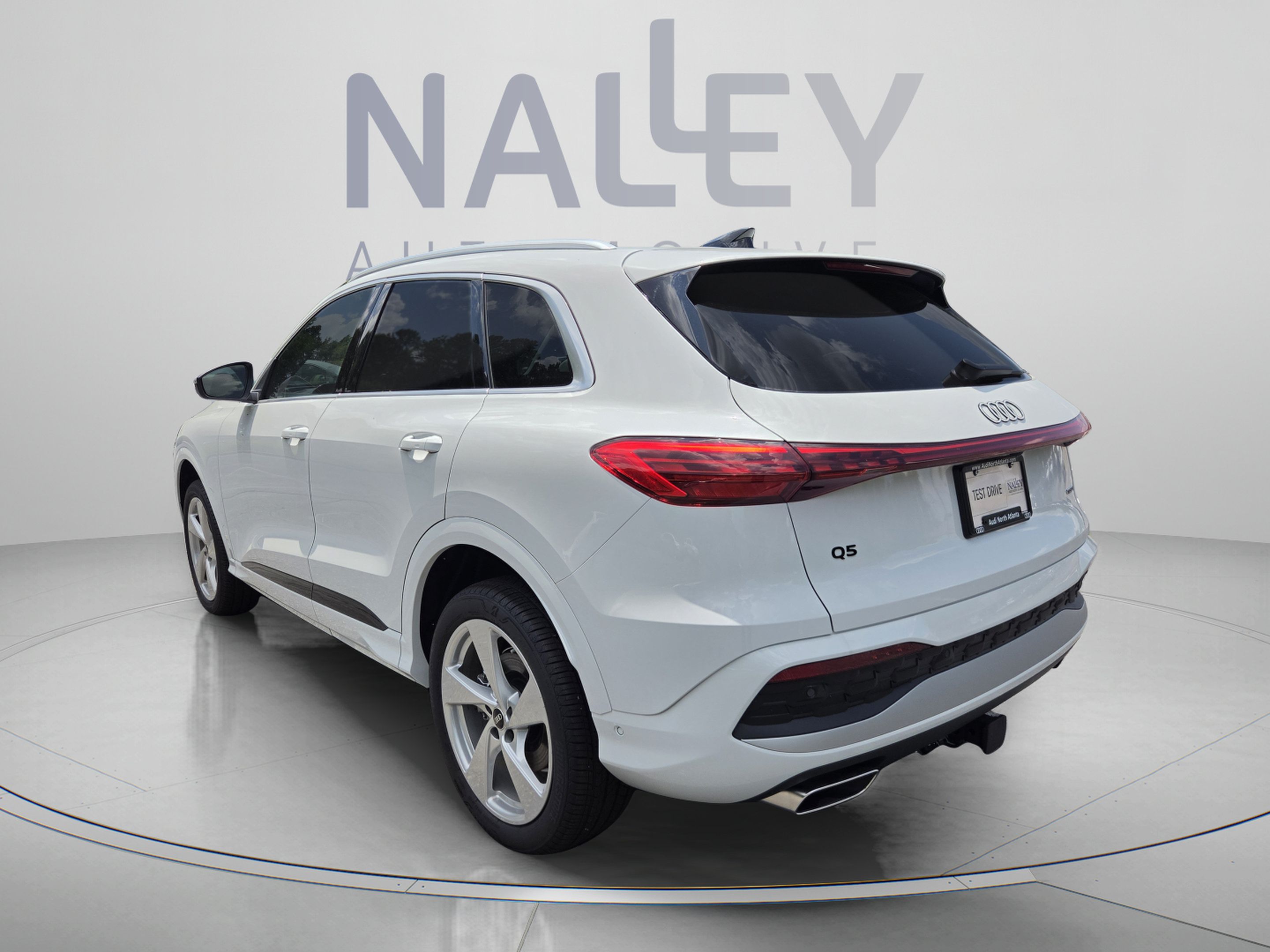 New 2025 Audi Q5 Premium Plus AWD/4WD image 4