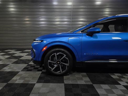 Used 2024 Chevrolet Equinox EV LT image 39