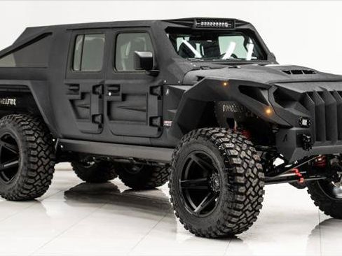 Used 2025 Jeep Gladiator Sport image 3