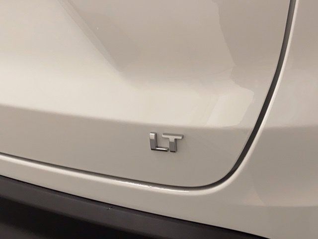 New 2026 Chevrolet Trax LT w/ Driver Confidence Package FWD image 13