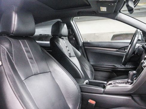 Used 2019 Honda Civic Sport Touring image 18