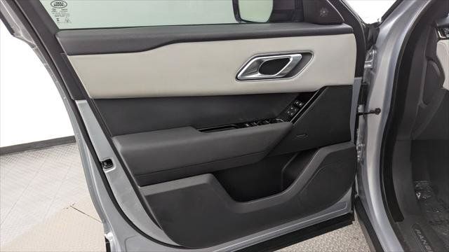 Used 2024 Land Rover Range Rover Velar Dynamic SE AWD/4WD image 12