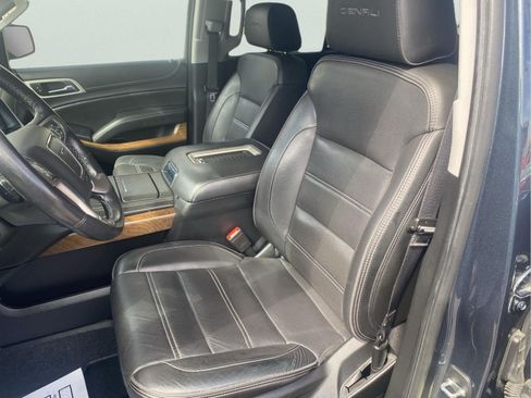 Used 2020 GMC Yukon Denali w/ Denali Premium Package AWD/4WD image 20