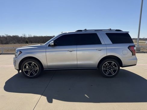 Used 2019 Ford Expedition Limited w/ Texas Edition Package image 6