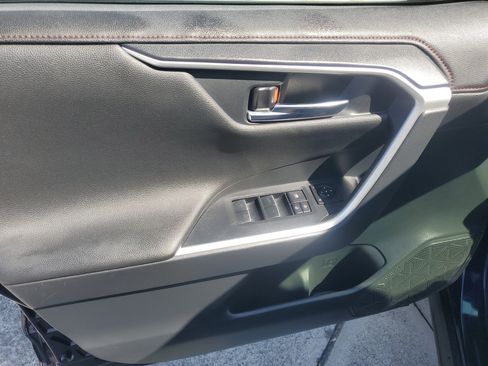 Used 2022 Toyota RAV4 XSE AWD/4WD image 20