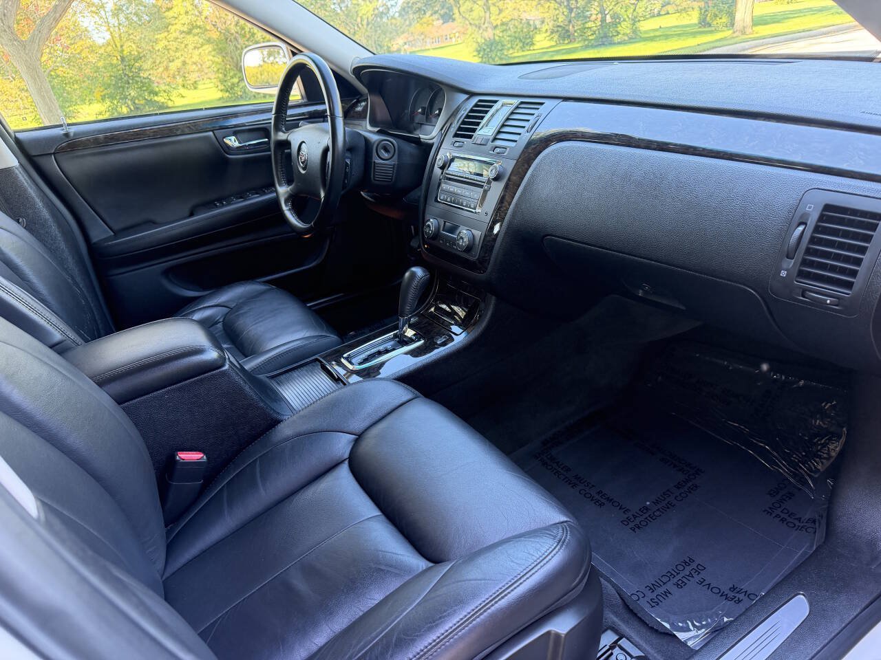 Used 2011 Cadillac DTS FWD image 15