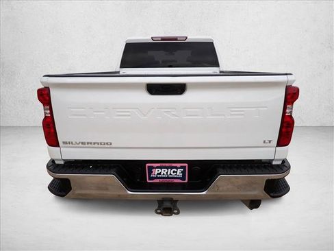 Used 2021 Chevrolet Silverado 2500 LT w/ Z71 Off-Road Package AWD/4WD image 2