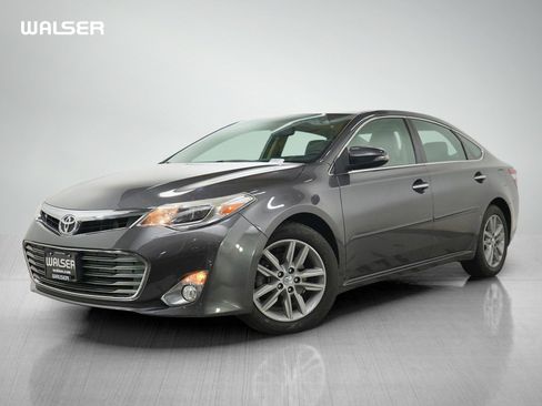 Used 2015 Toyota Avalon XLE Premium FWD image 1