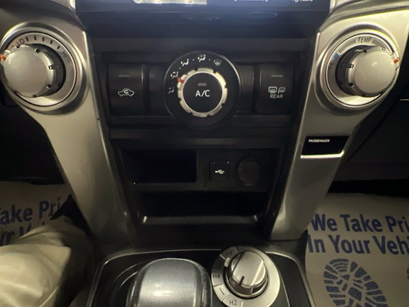 Used 2024 Toyota 4Runner SR5 Premium w/ Moonroof Package AWD/4WD image 30