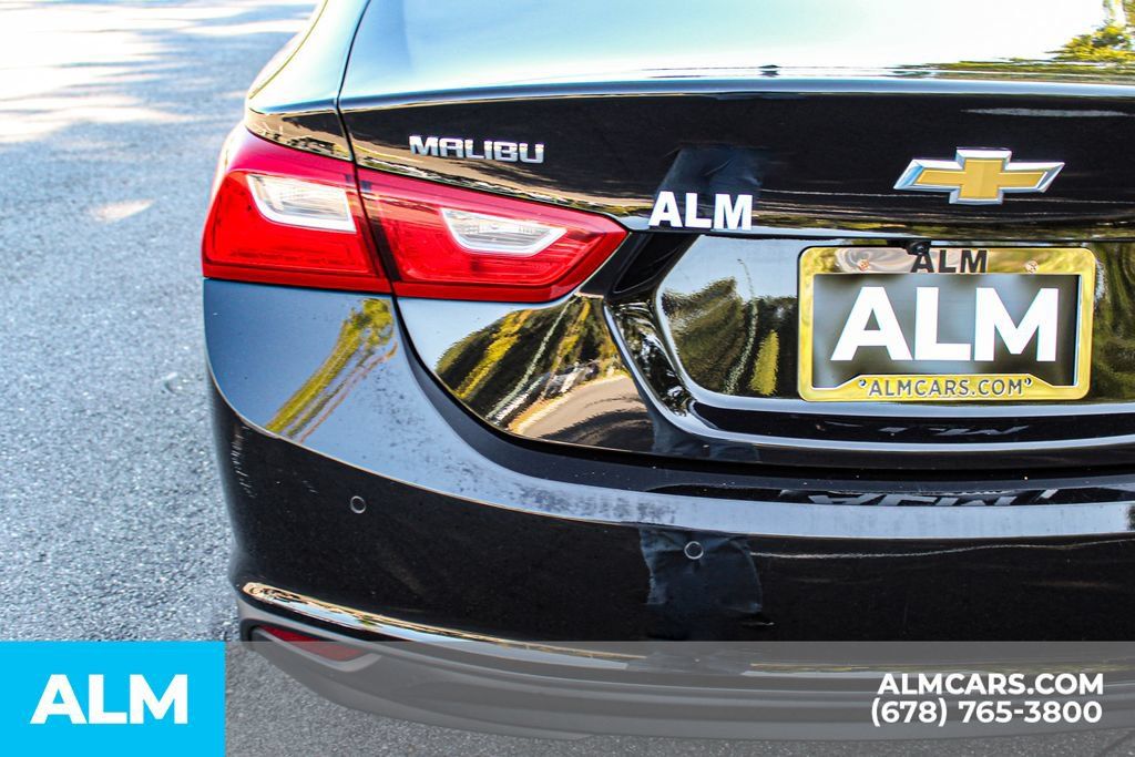 Used 2025 Chevrolet Malibu LT FWD image 12