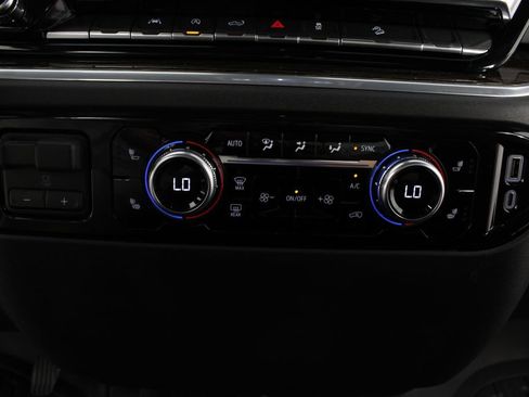 Used 2025 GMC Sierra 1500 SLE AWD/4WD image 6