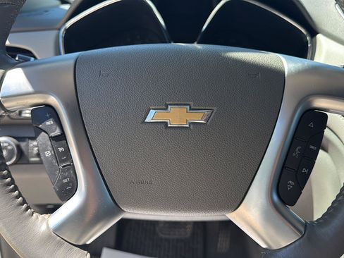 Used 2017 Chevrolet Traverse LT AWD/4WD image 11