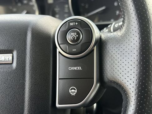 Used 2016 Land Rover Range Rover Sport HSE AWD/4WD image 13