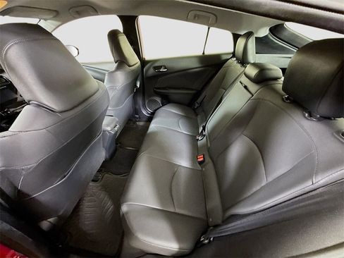 Used 2019 Toyota Prius XLE image 21
