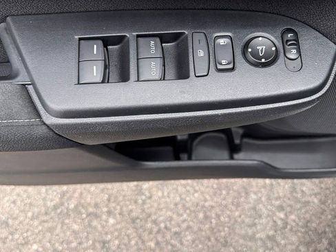 Used 2019 Honda CR-V EX image 16