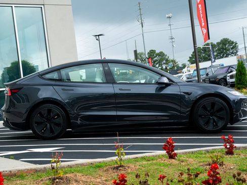 Used 2026 Tesla Model 3 RWD image 10