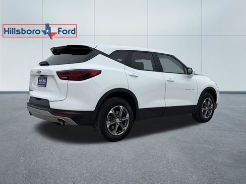 Used 2023 Chevrolet Blazer LT FWD image 5