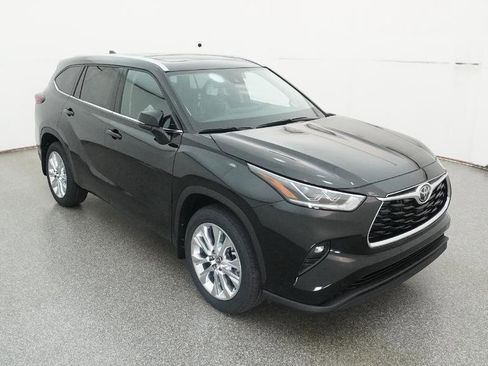 New 2026 Toyota Highlander Limited image 29