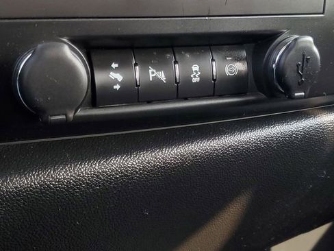 Used 2013 Chevrolet Silverado 2500 LT w/ Interior Plus Package image 23